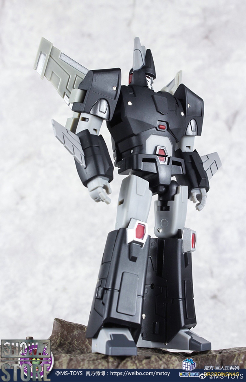 Magic Square Cyclonus Black Version robot full body angle Magic Square Cyclonus Black Version robot full body angle
