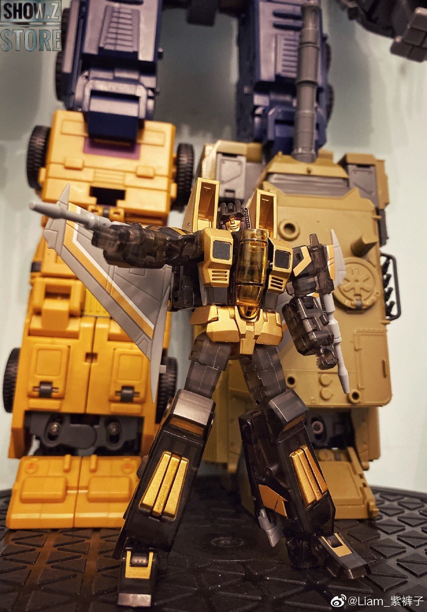 Starscream figure with striking black and gold color scheme design Starscream figure with striking black and gold color scheme design