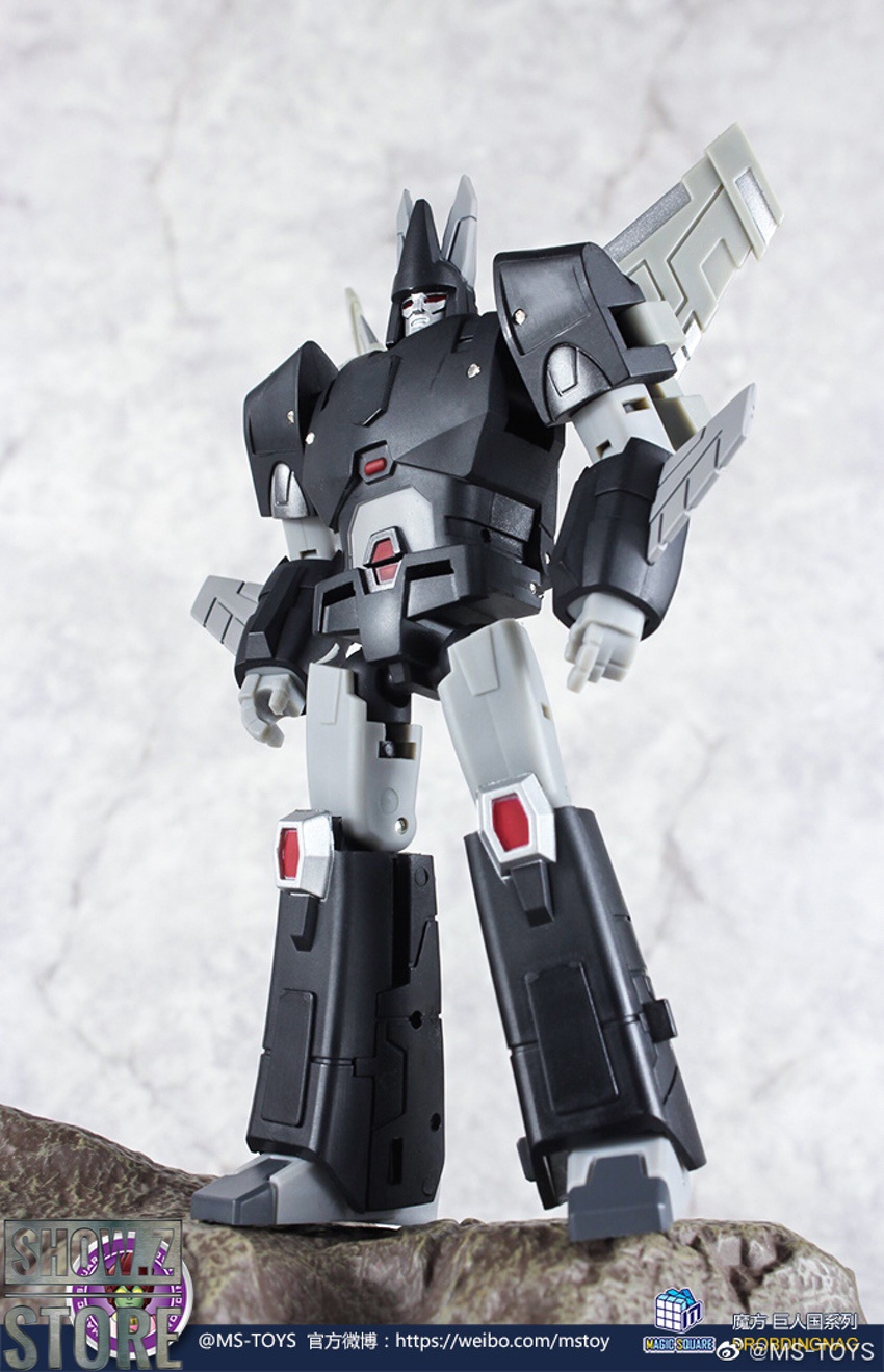 Magic Square Cyclonus Black Version robot dynamic flying pose Magic Square Cyclonus Black Version robot dynamic flying pose