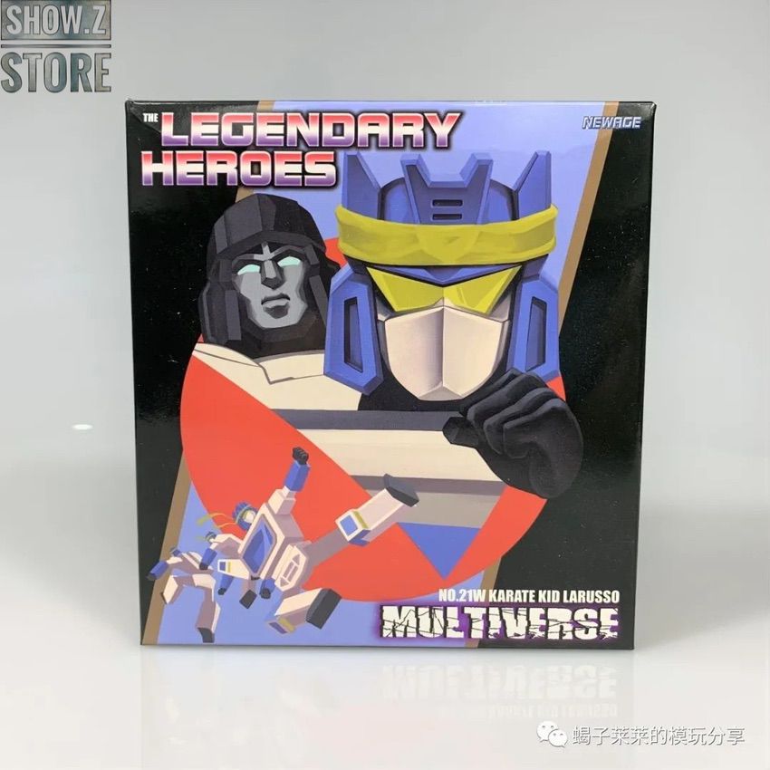 Newage H21W Karate Kid Soundwave white robot cassette player Newage H21W Karate Kid Soundwave white robot cassette player