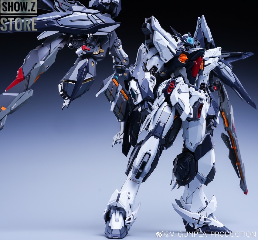 Judge Gundam front view showing symmetrical armor and weapon configuration Judge Gundam front view showing symmetrical armor and weapon configuration