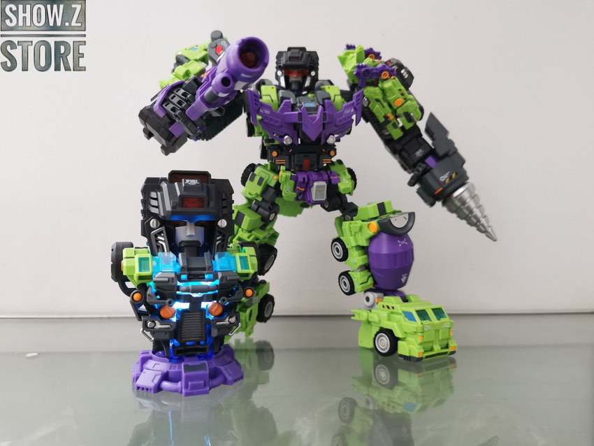 Demolisher Devastator robot with individual component vehicles displayed Demolisher Devastator robot with individual component vehicles displayed