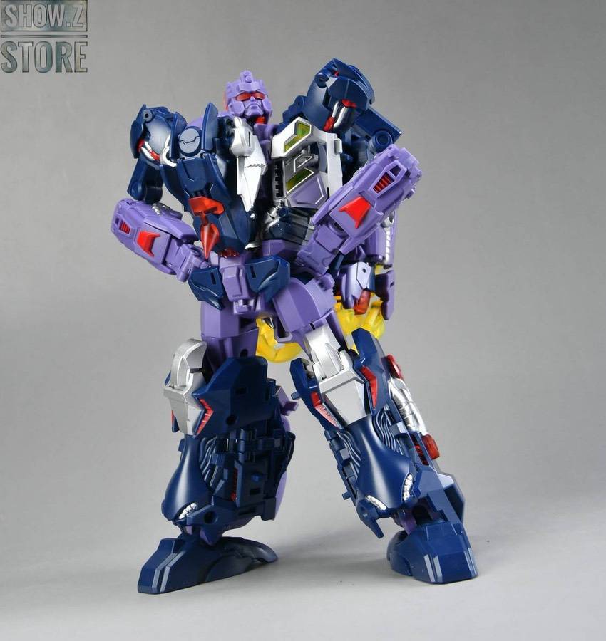Mammon Blot figure with accessories and transformation parts Mammon Blot figure with accessories and transformation parts