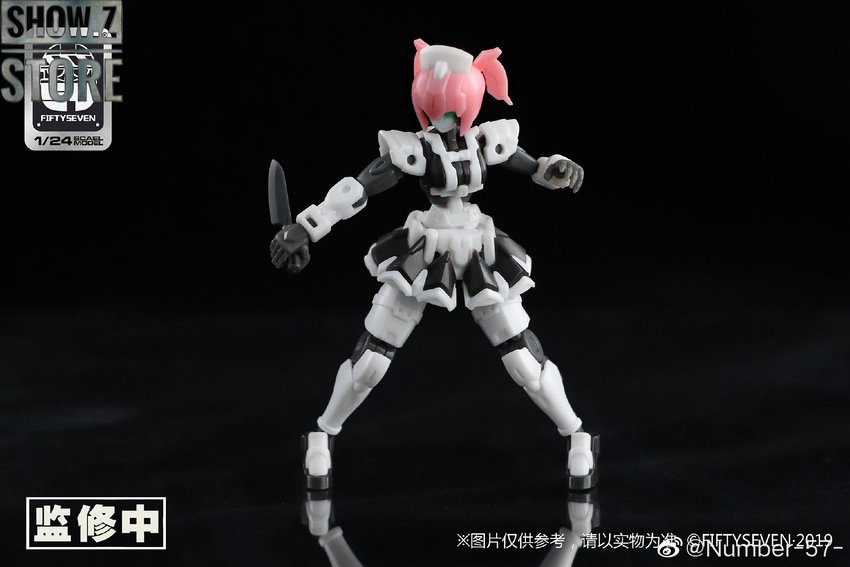 Armored Puppet Yui combat ready pose Armored Puppet Yui combat ready pose