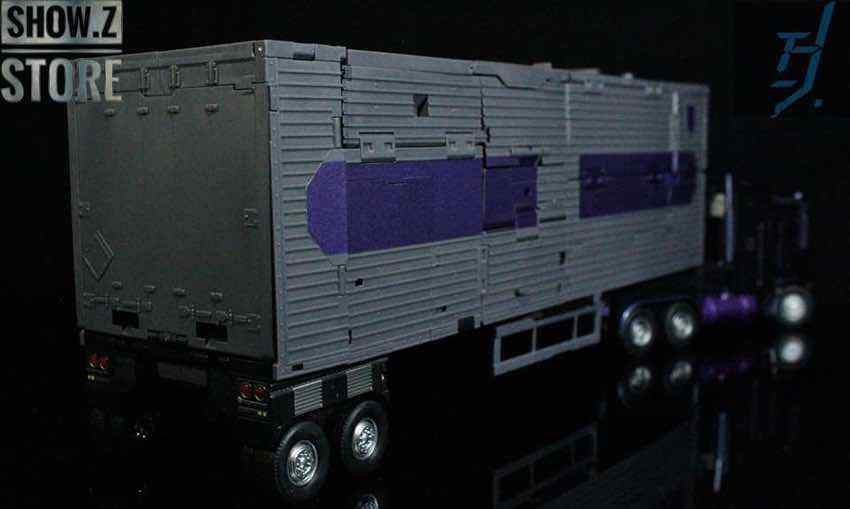 Articulated trailer showing connection points for combiner assembly Articulated trailer showing connection points for combiner assembly
