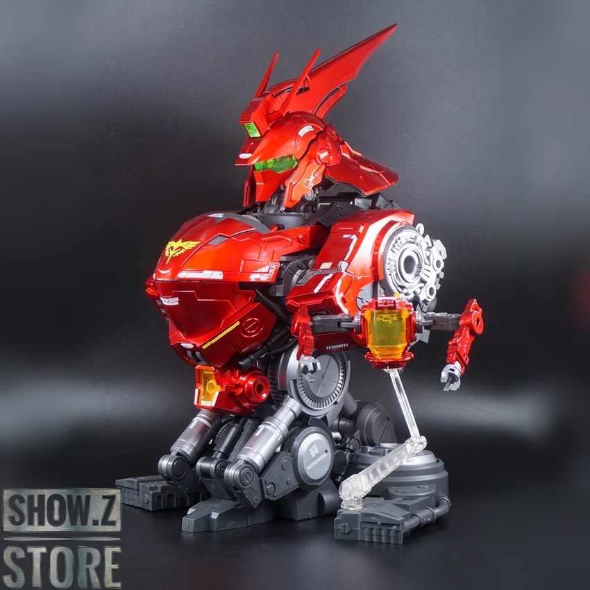 Chrome MSN-04 Sazabi bust sculpture Chrome MSN-04 Sazabi bust sculpture