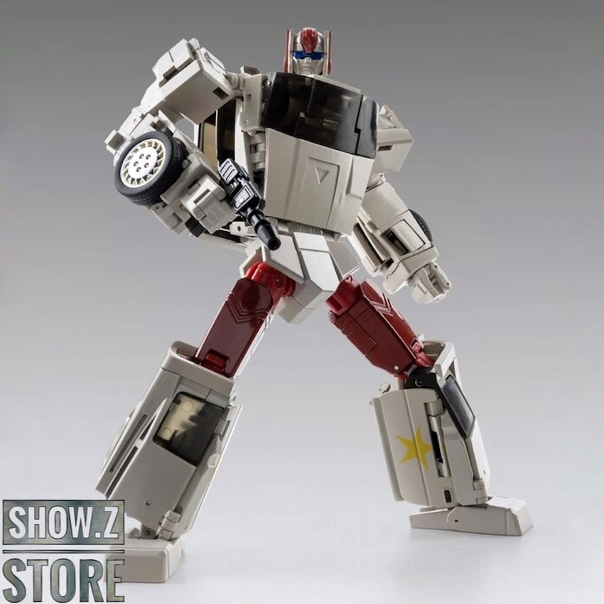 XTransbots MX-30 Fuzz Streetwise
