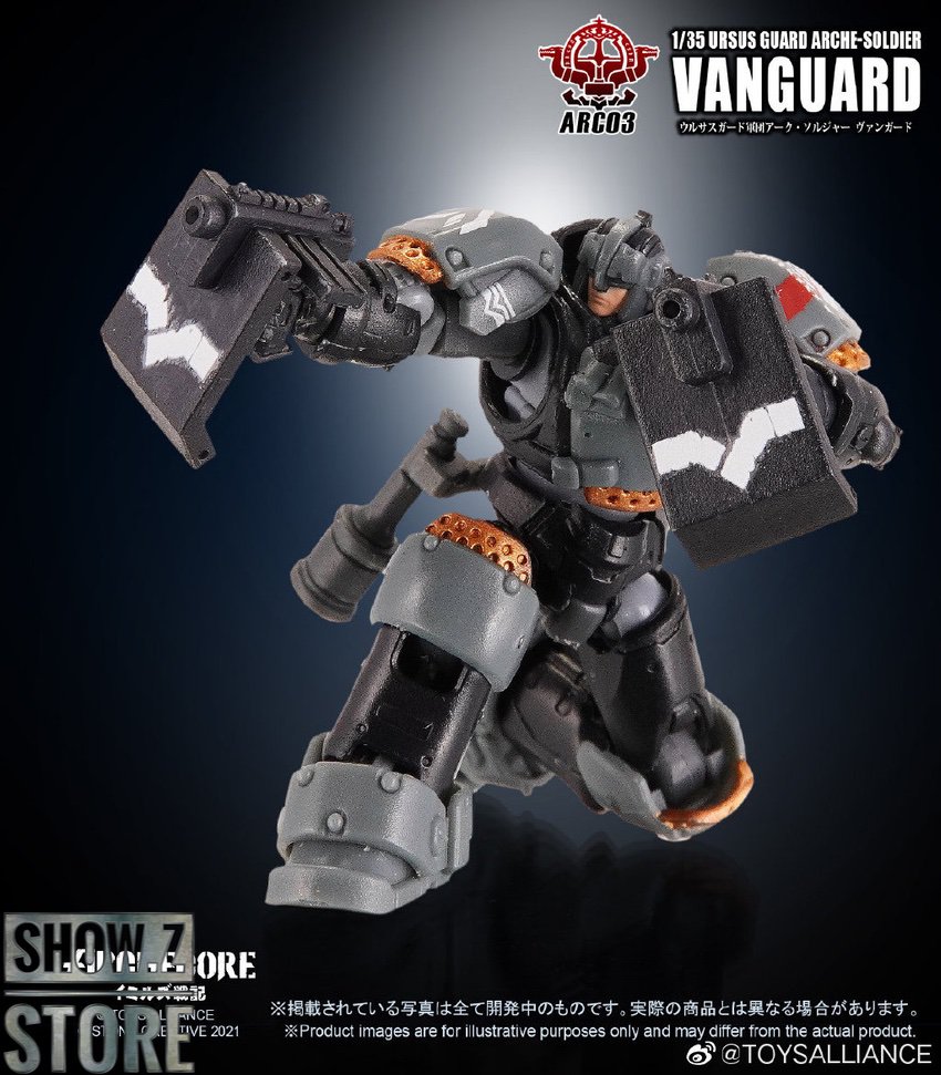 Arche-Soldier Vanguard with triple armor units Arche-Soldier Vanguard with triple armor units