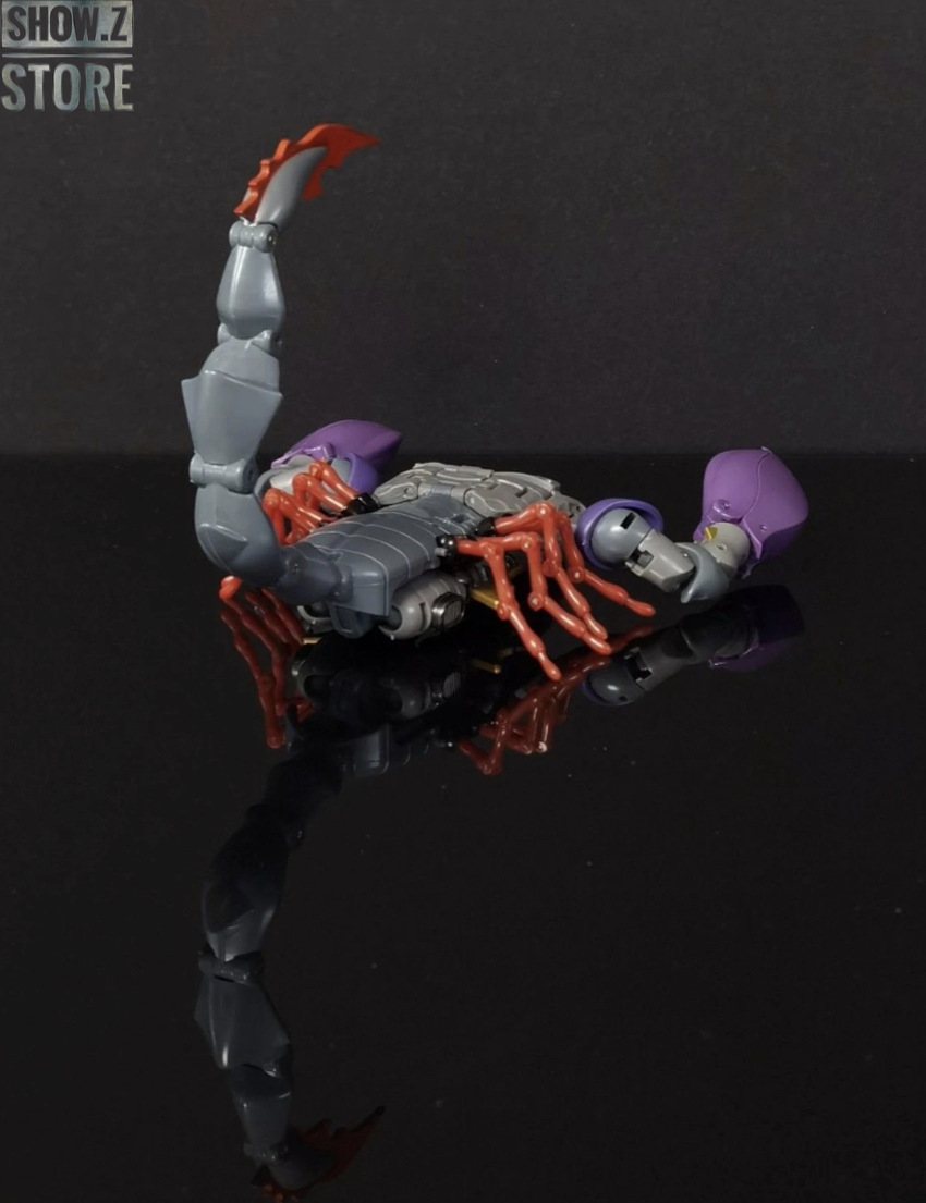 Scorponok full scorpion mode with raised tail and weapons Scorponok full scorpion mode with raised tail and weapons