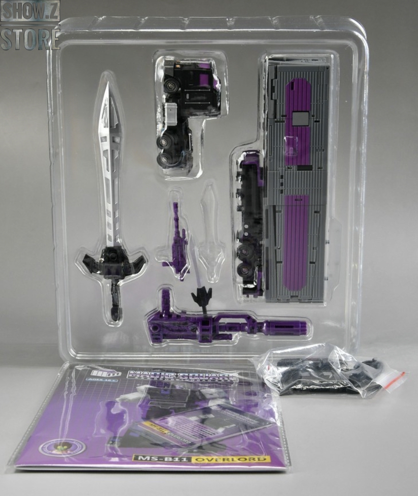 Magic Square Overlord Motormaster in robot form showing details Magic Square Overlord Motormaster in robot form showing details