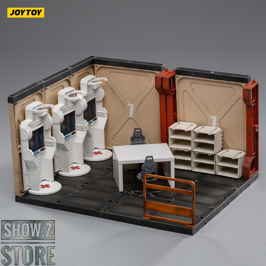 Medical pods with equipment station Medical pods with equipment station