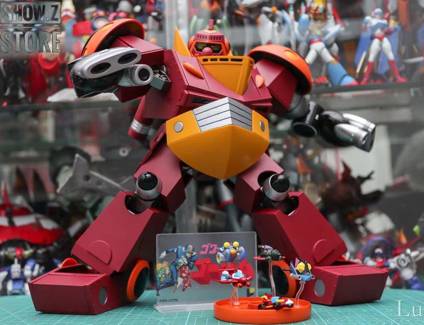 Pose Toy Pose+ P+05 Gordam red mecha front view with weapon Pose Toy Pose+ P+05 Gordam red mecha front view with weapon