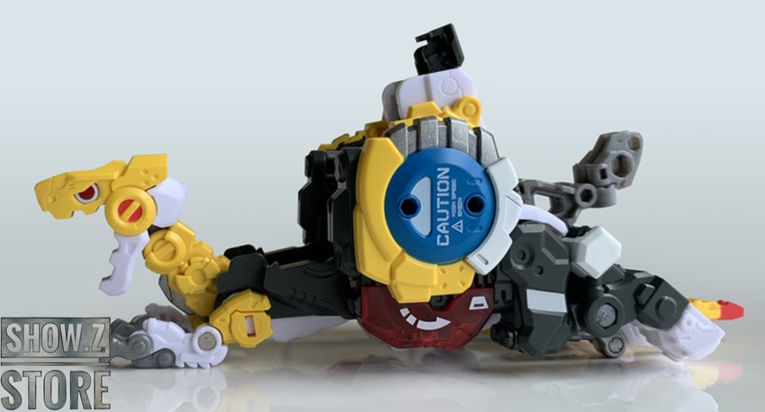 Mega Dio robot in beast mode Mega Dio robot in beast mode