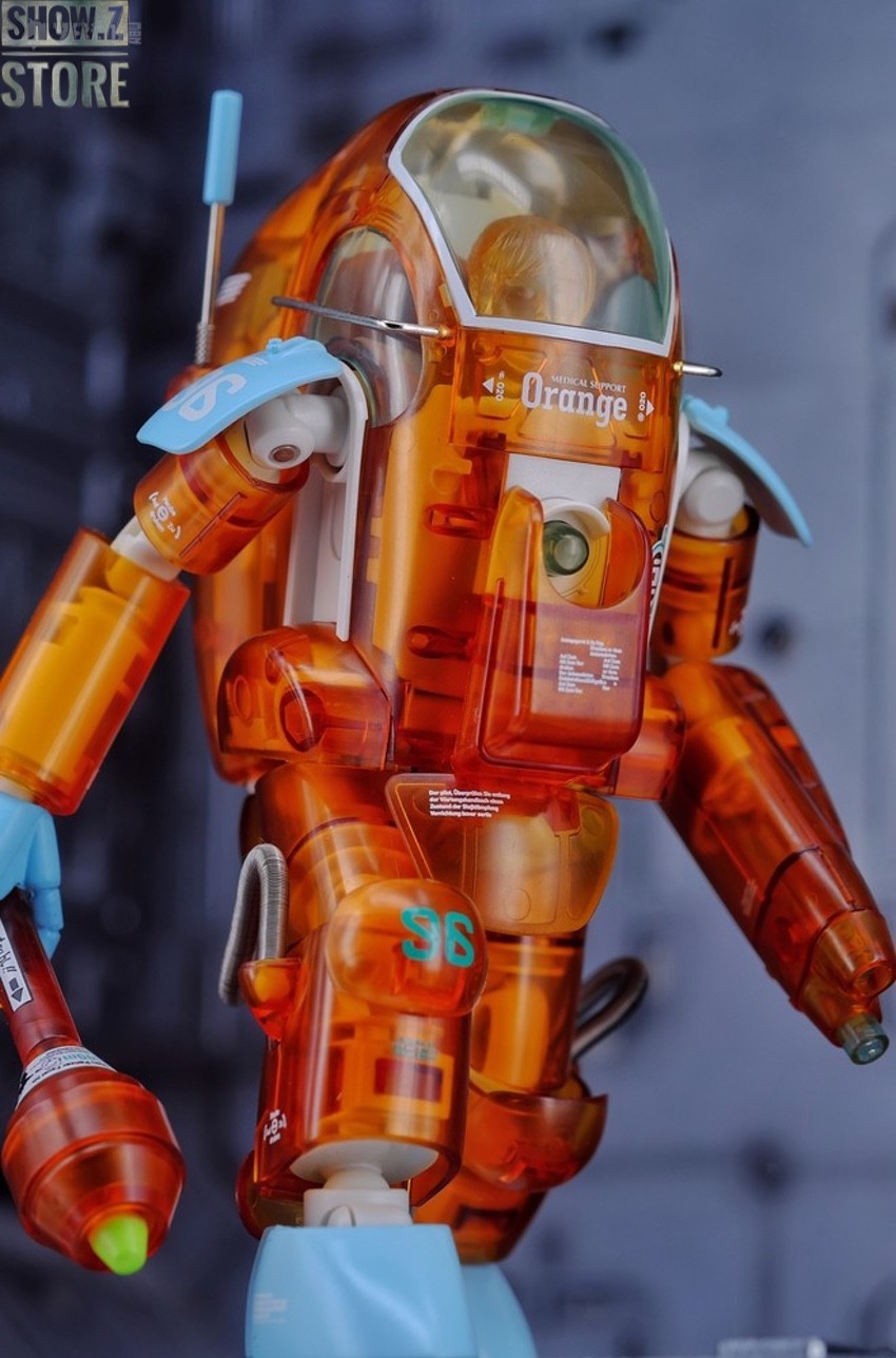 Orange robot Gustav P.K.A. figure with articulated arms Orange robot Gustav P.K.A. figure with articulated arms