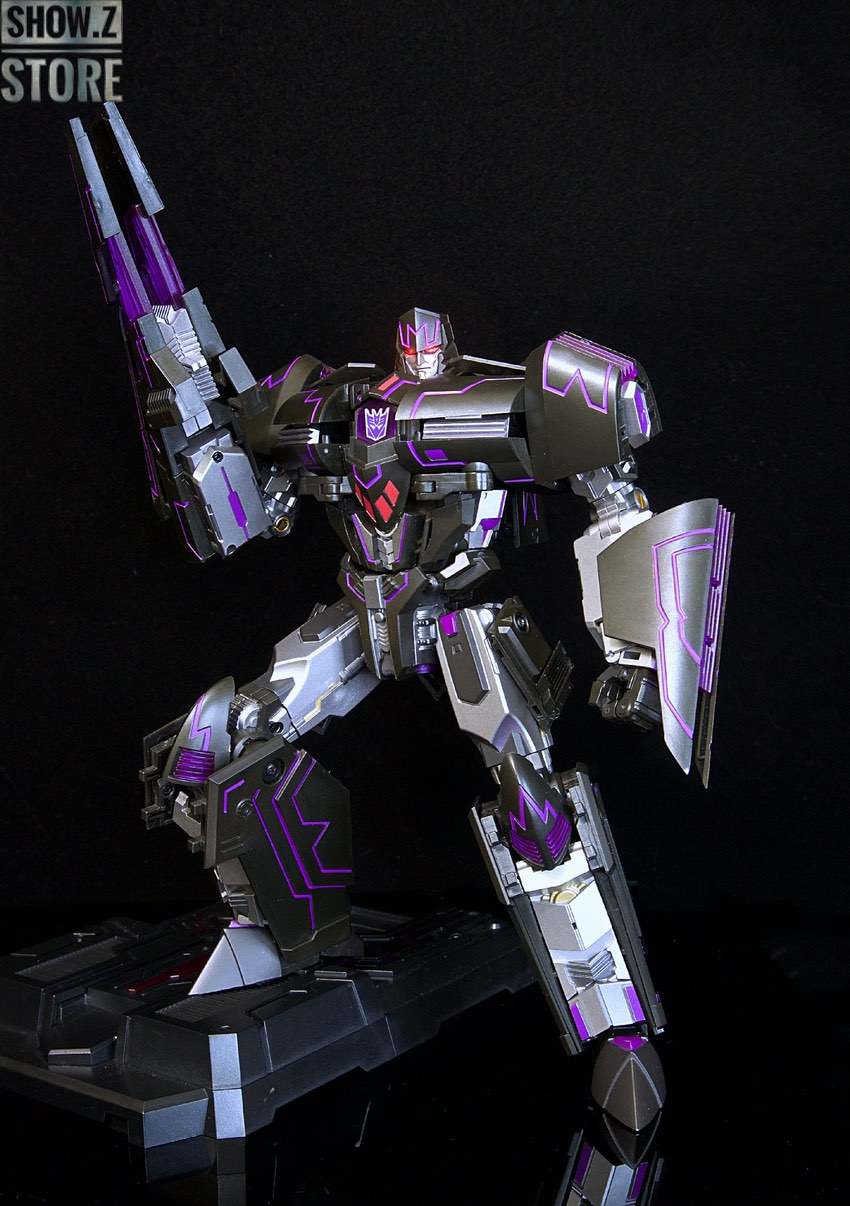 Generation Toy Megatron IDW purple white figure pointing gun shoulder mounted Generation Toy Megatron IDW purple white figure pointing gun shoulder mounted