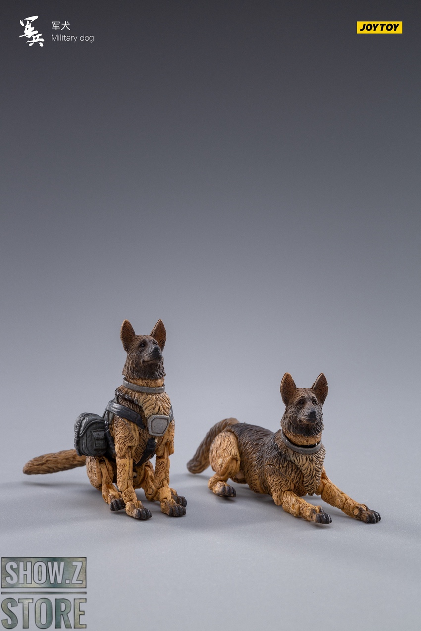Two working dog figures detailed Two working dog figures detailed