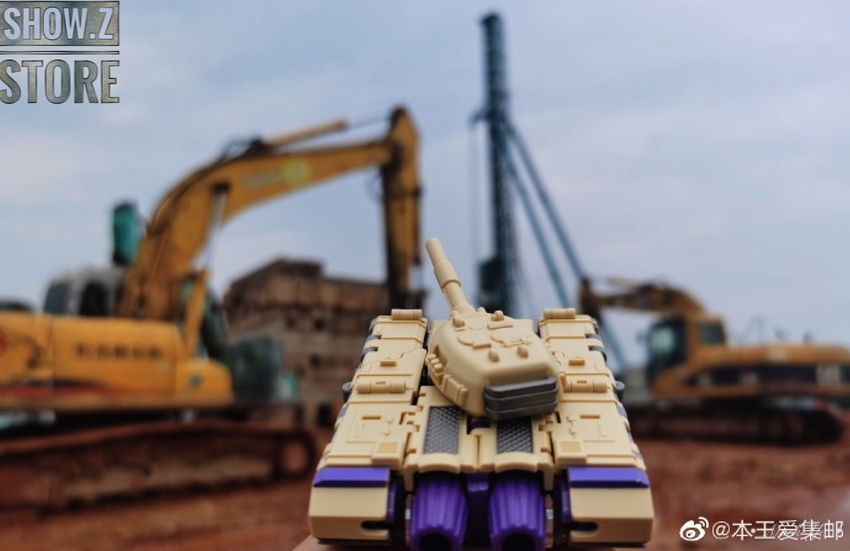 Blitzwing reissue robot showing intricate mechanical detail assembly Blitzwing reissue robot showing intricate mechanical detail assembly