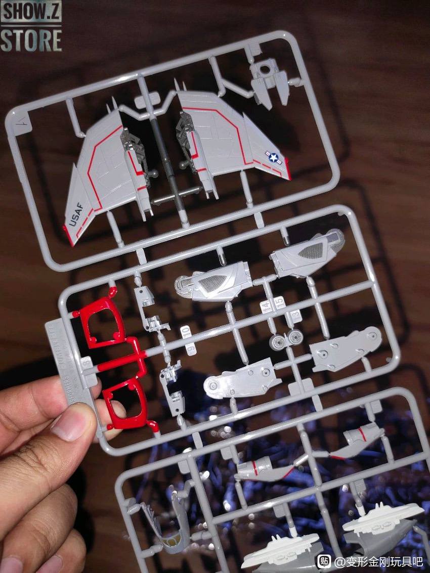Trumpeter Blitzwing red blue white robot action pose displayed Trumpeter Blitzwing red blue white robot action pose displayed