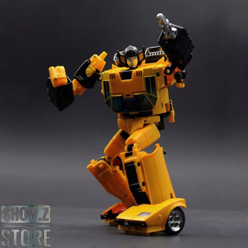 Sunstreaker yellow and black robot figure Sunstreaker yellow and black robot figure