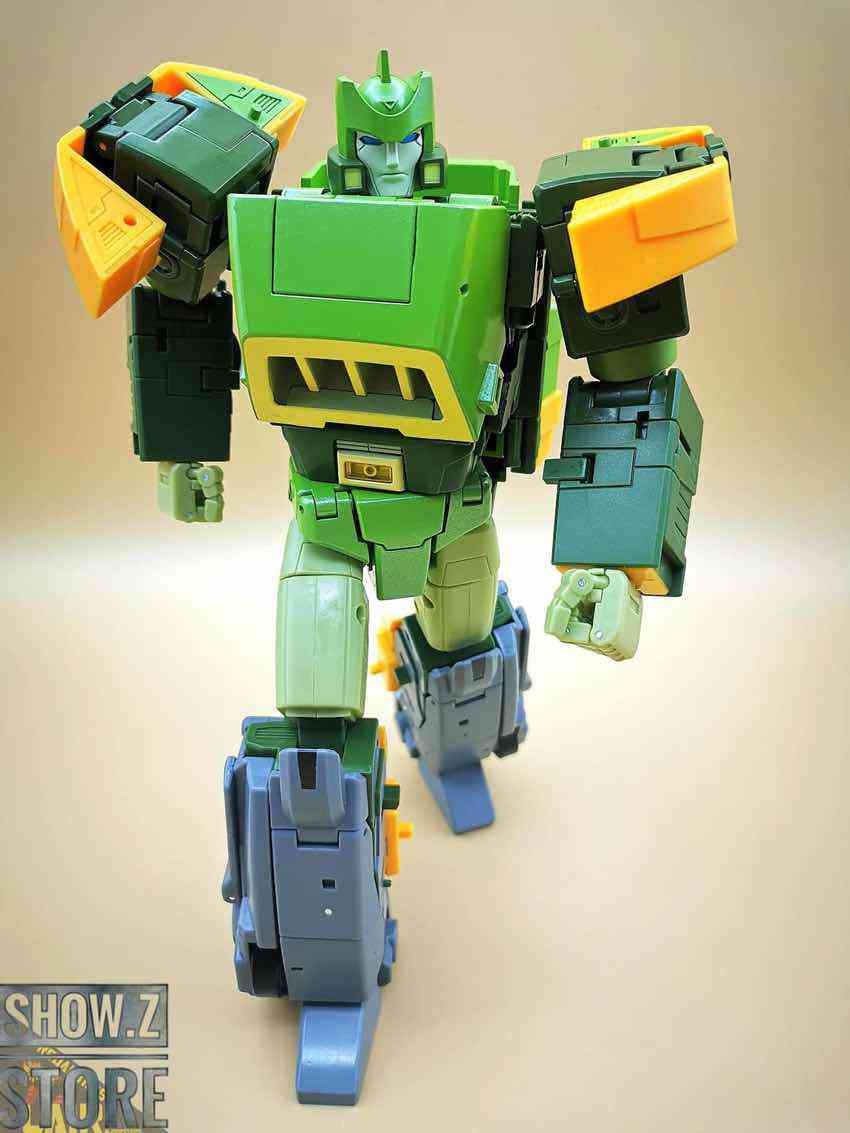 Springer box front showing product artwork and character pose Springer box front showing product artwork and character pose