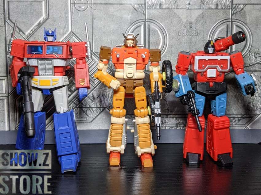 Wreck-Gar transformer garbage truck mecha robot figure Wreck-Gar transformer garbage truck mecha robot figure