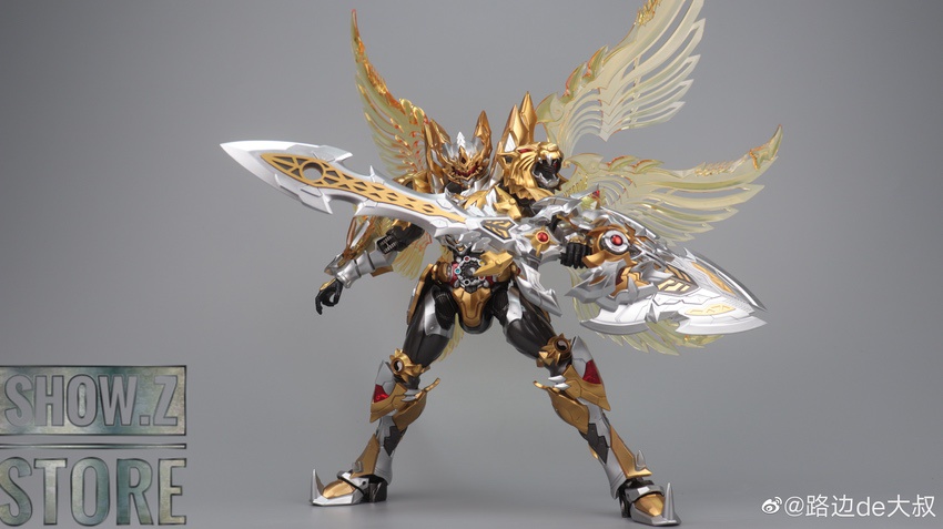 SNAP HeatBoys Armor Hero Emperor Hero with dual large swords SNAP HeatBoys Armor Hero Emperor Hero with dual large swords
