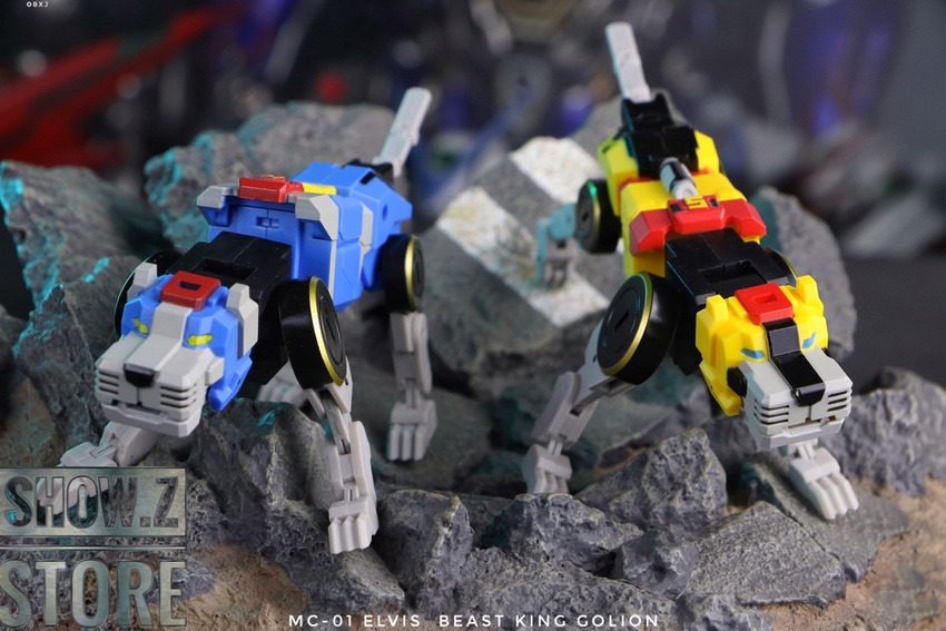 Mini Voltron team colorful display Mini Voltron team colorful display