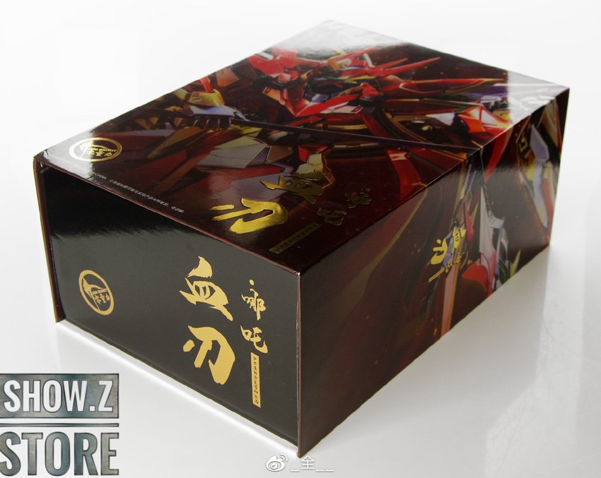 Premium packaging with metallic gold lettering Premium packaging with metallic gold lettering