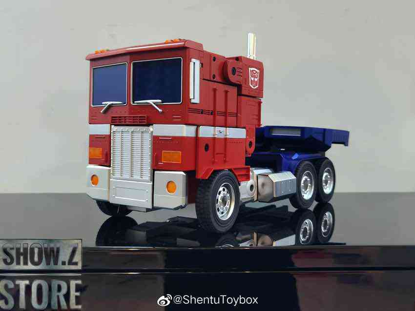 Optimus Prime transformation stance Optimus Prime transformation stance