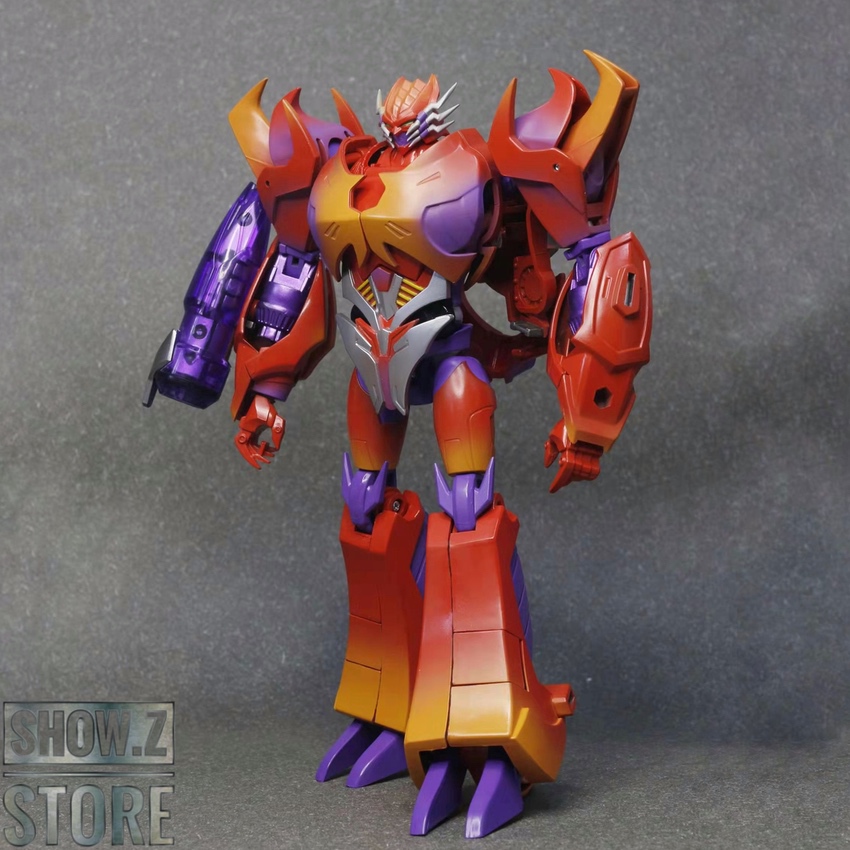 APC Toys Bossy Flame Galvatron blue red white robot sword APC Toys Bossy Flame Galvatron blue red white robot sword