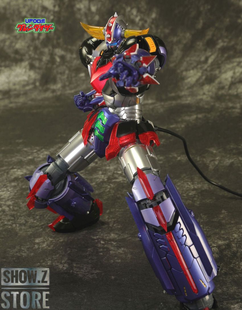 Grendizer robot warrior yellow gold red armor configuration Grendizer robot warrior yellow gold red armor configuration
