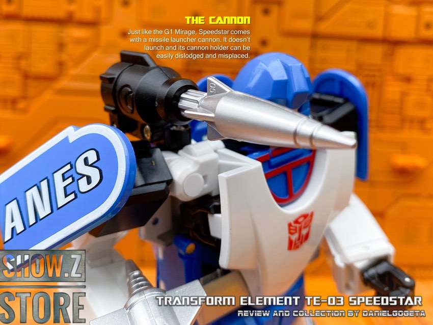 Transform Element TE-03 Speedstar mecha in action combat pose Transform Element TE-03 Speedstar mecha in action combat pose