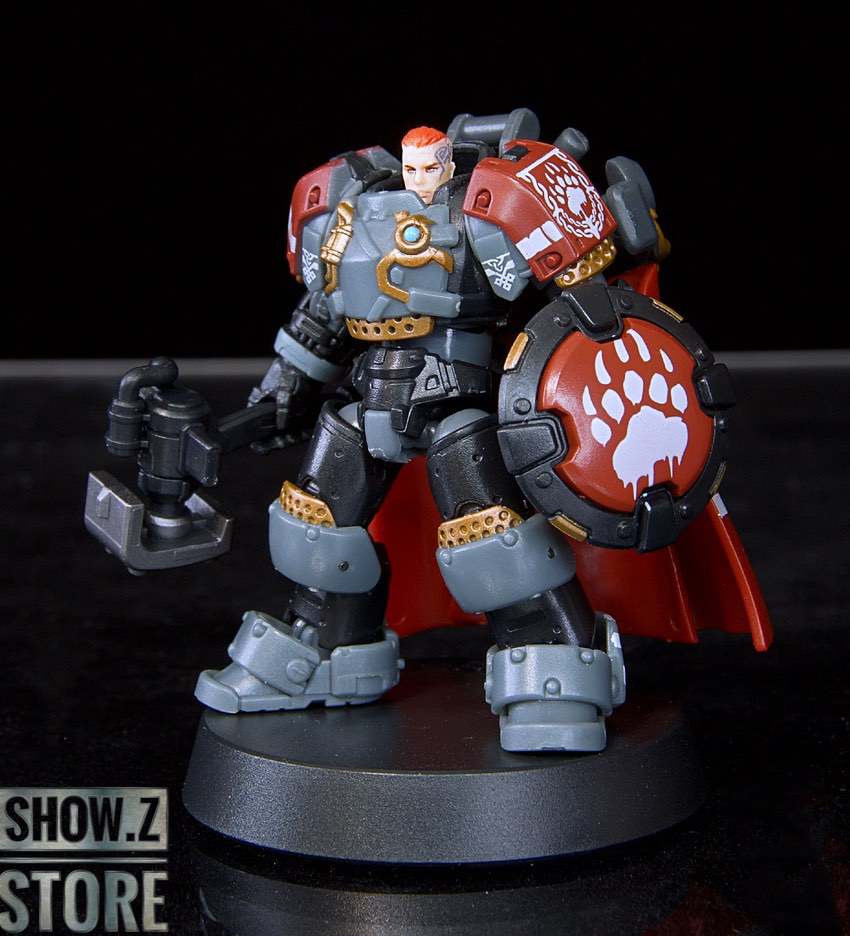Ursus Guard Captain red armor figure Ursus Guard Captain red armor figure