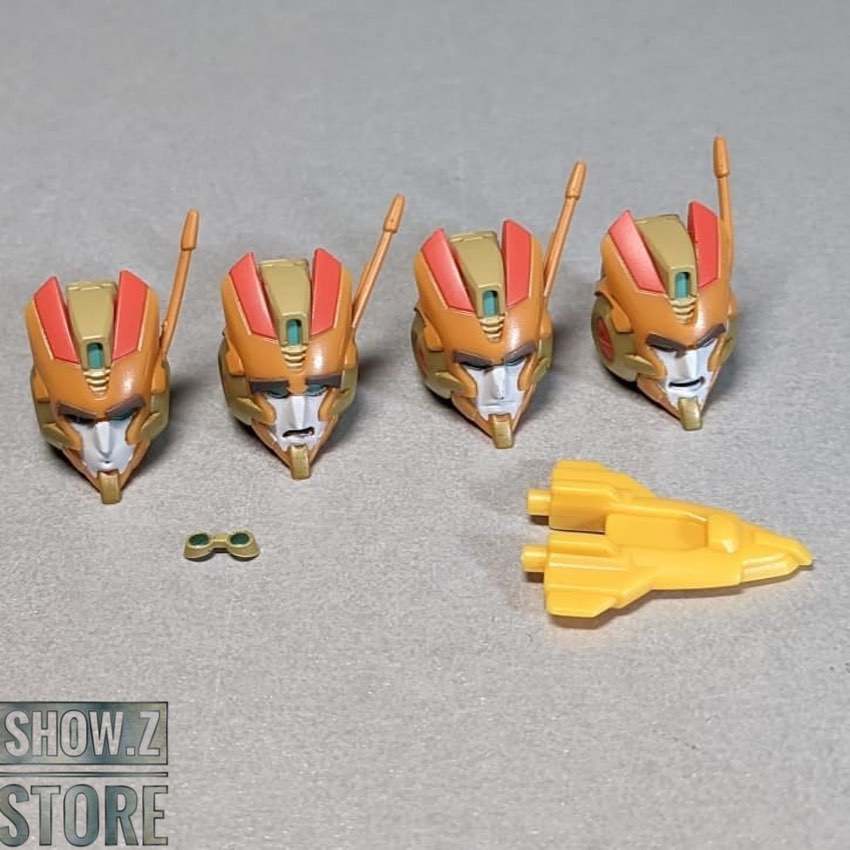 Mentis robot showing multiple interchangeable heads and hand parts Mentis robot showing multiple interchangeable heads and hand parts