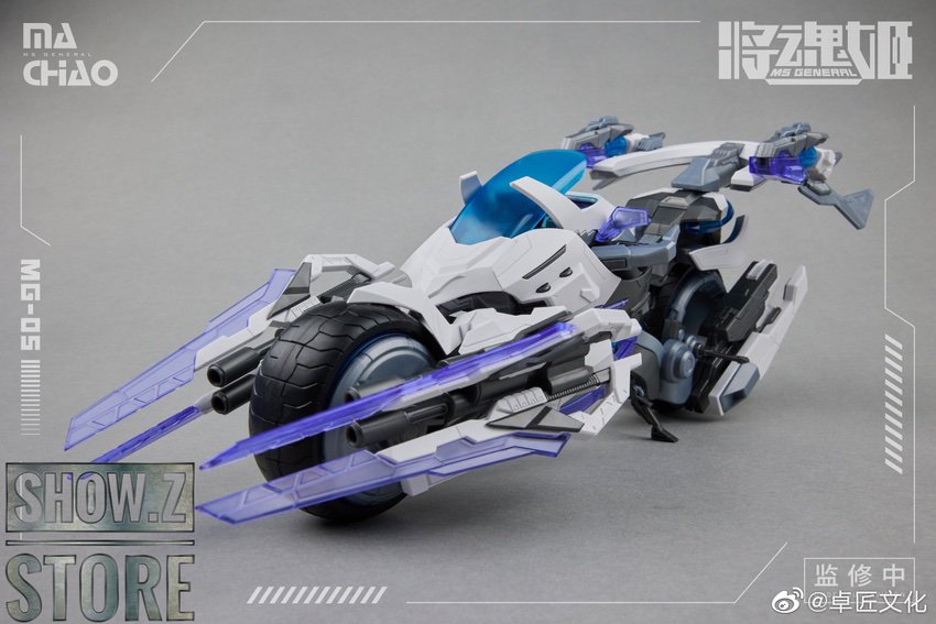 Ma Chao MG-05 anime character blue hair and armor display Ma Chao MG-05 anime character blue hair and armor display