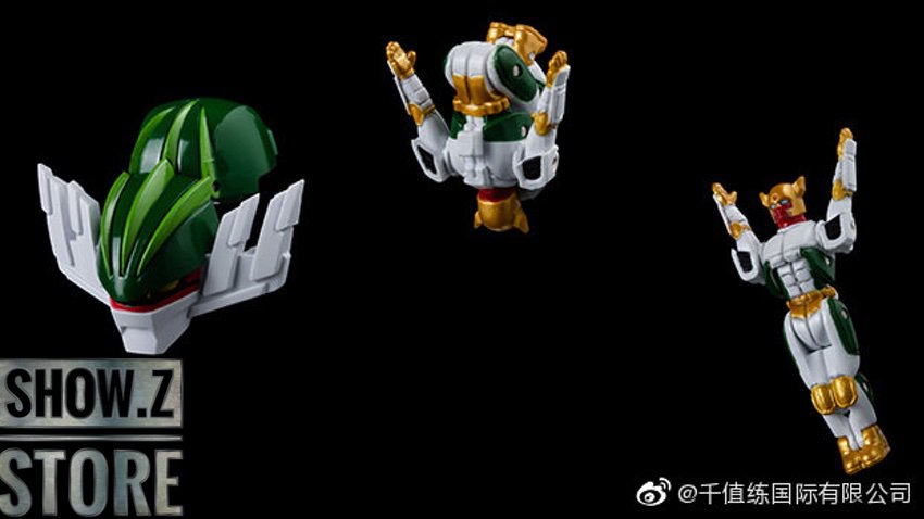 Sentinel Metamor-Force Kotetsu Jeeg yellow green robot standing Sentinel Metamor-Force Kotetsu Jeeg yellow green robot standing