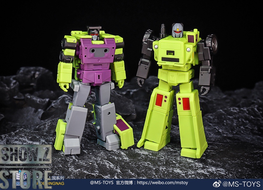 Magic Square Hook robot form yellow purple detailed armor Magic Square Hook robot form yellow purple detailed armor