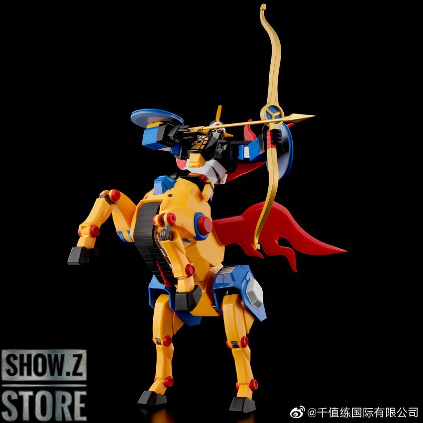 Sentinel RIOBOT Yattodetaman combined robot standing pose Sentinel RIOBOT Yattodetaman combined robot standing pose