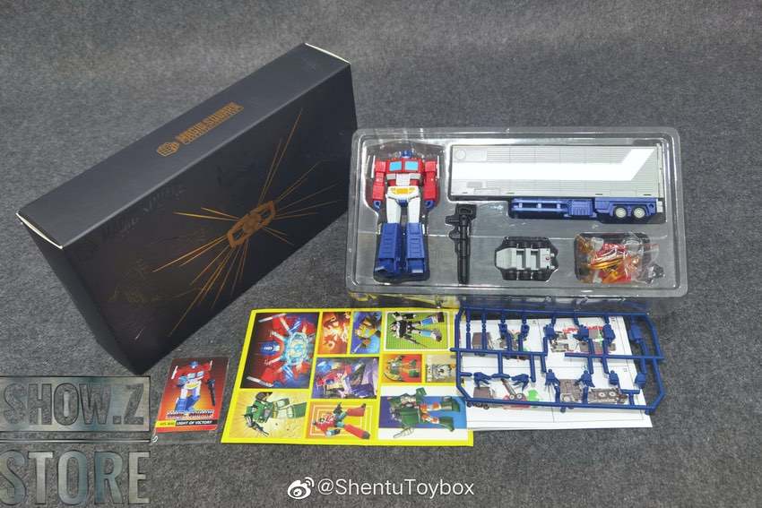 Magic Square Optimus Prime 2.0 product packaging back view Magic Square Optimus Prime 2.0 product packaging back view