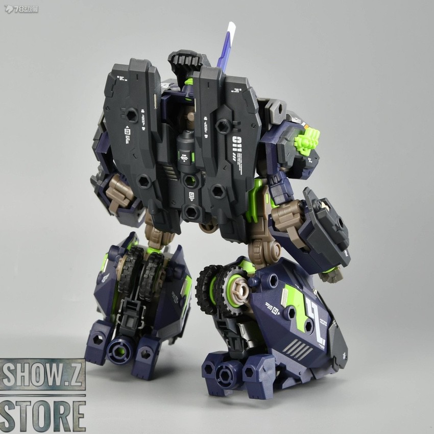 Earnestcore Craft Robot RB-11 Titank yellow gold figure standing Earnestcore Craft Robot RB-11 Titank yellow gold figure standing