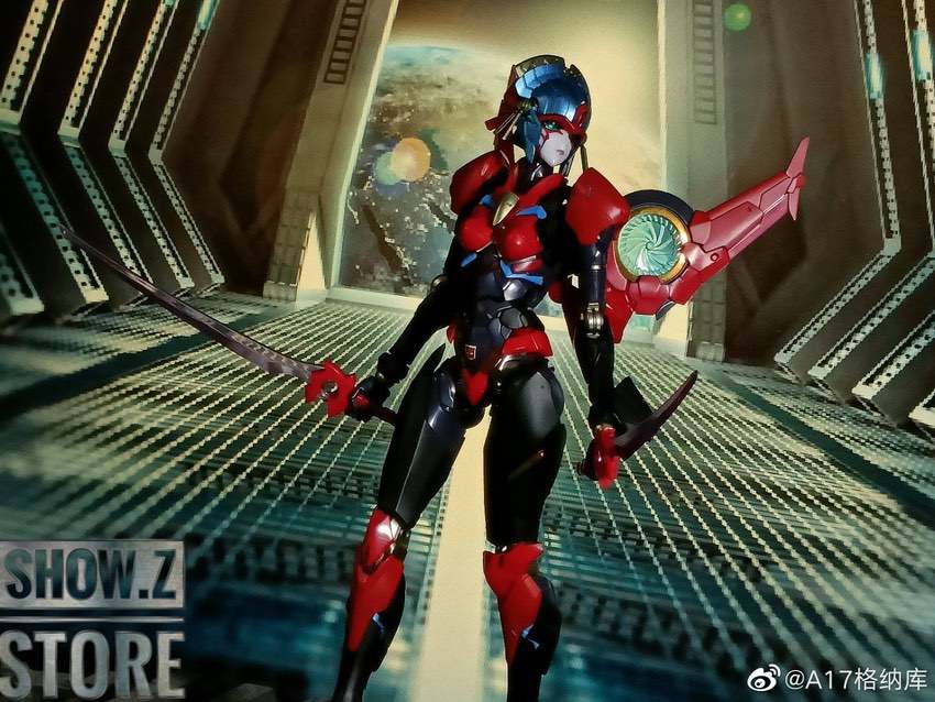 Flame Toys Furai Windblade figure with extended blade weapons Flame Toys Furai Windblade figure with extended blade weapons