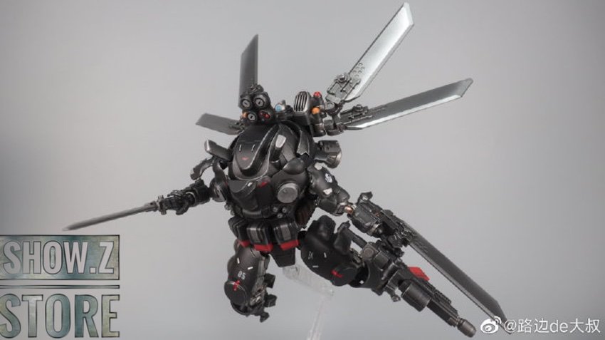 JoyToy Iron Wrecker Night Attack Mecha with pilot comparison JoyToy Iron Wrecker Night Attack Mecha with pilot comparison
