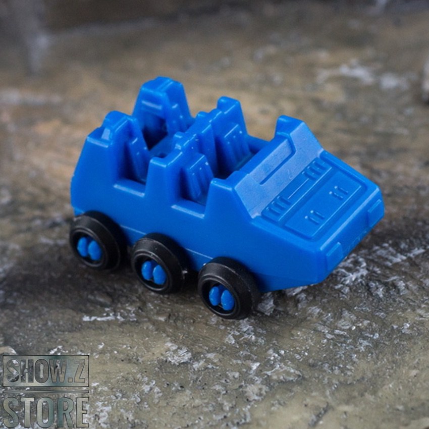 Dr.Wu Roller Prime Commander Optimus Prime blue vehicle form Dr.Wu Roller Prime Commander Optimus Prime blue vehicle form