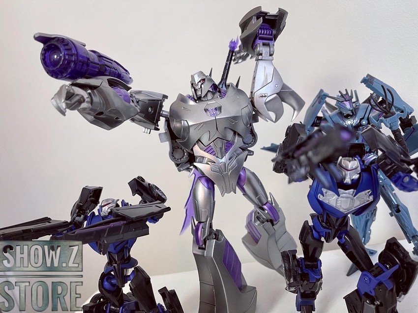 Galaxy Mob Vehicon blue armored robot standing tall pose Galaxy Mob Vehicon blue armored robot standing tall pose