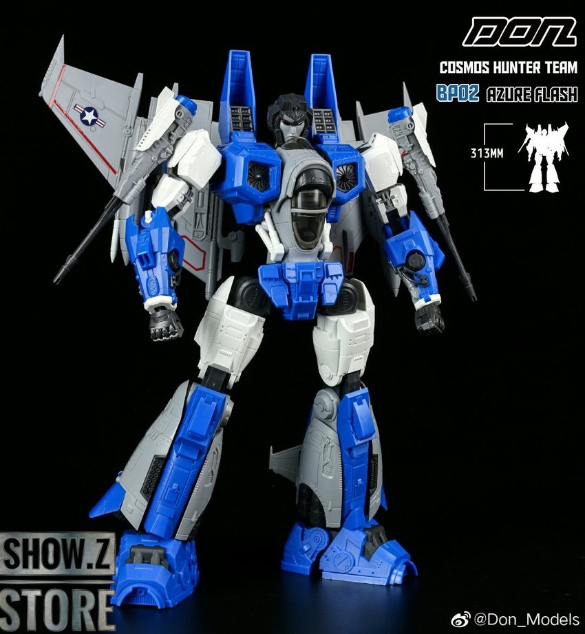 Thundercracker articulated fighter jet robot Thundercracker articulated fighter jet robot