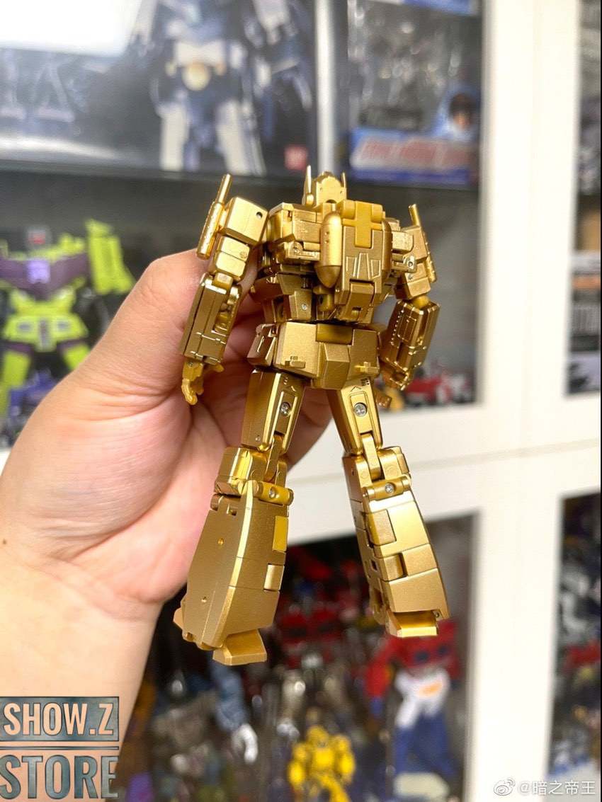 Newage David Optimus Prime Golden Lagoon running dynamic battle Newage David Optimus Prime Golden Lagoon running dynamic battle