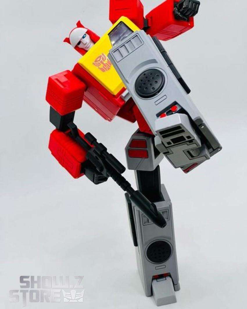 Deformation Space DS-02 Blaster robot lion hybrid profile angle Deformation Space DS-02 Blaster robot lion hybrid profile angle