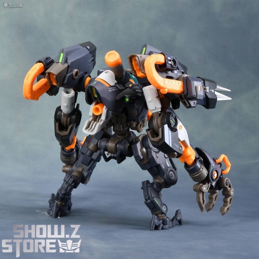 Robot RB-15 Soryu extended arms dynamic action pose display Robot RB-15 Soryu extended arms dynamic action pose display