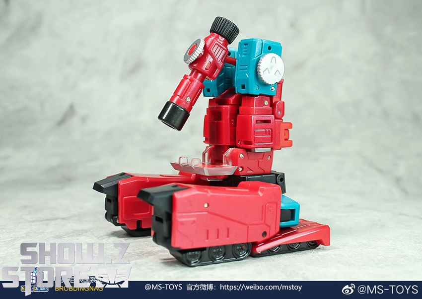 Magic Square Deadly Preceptor robot vehicle truck mode compact Magic Square Deadly Preceptor robot vehicle truck mode compact