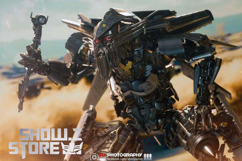 Jetfire figure with extending armor and vehicle parts Jetfire figure with extending armor and vehicle parts
